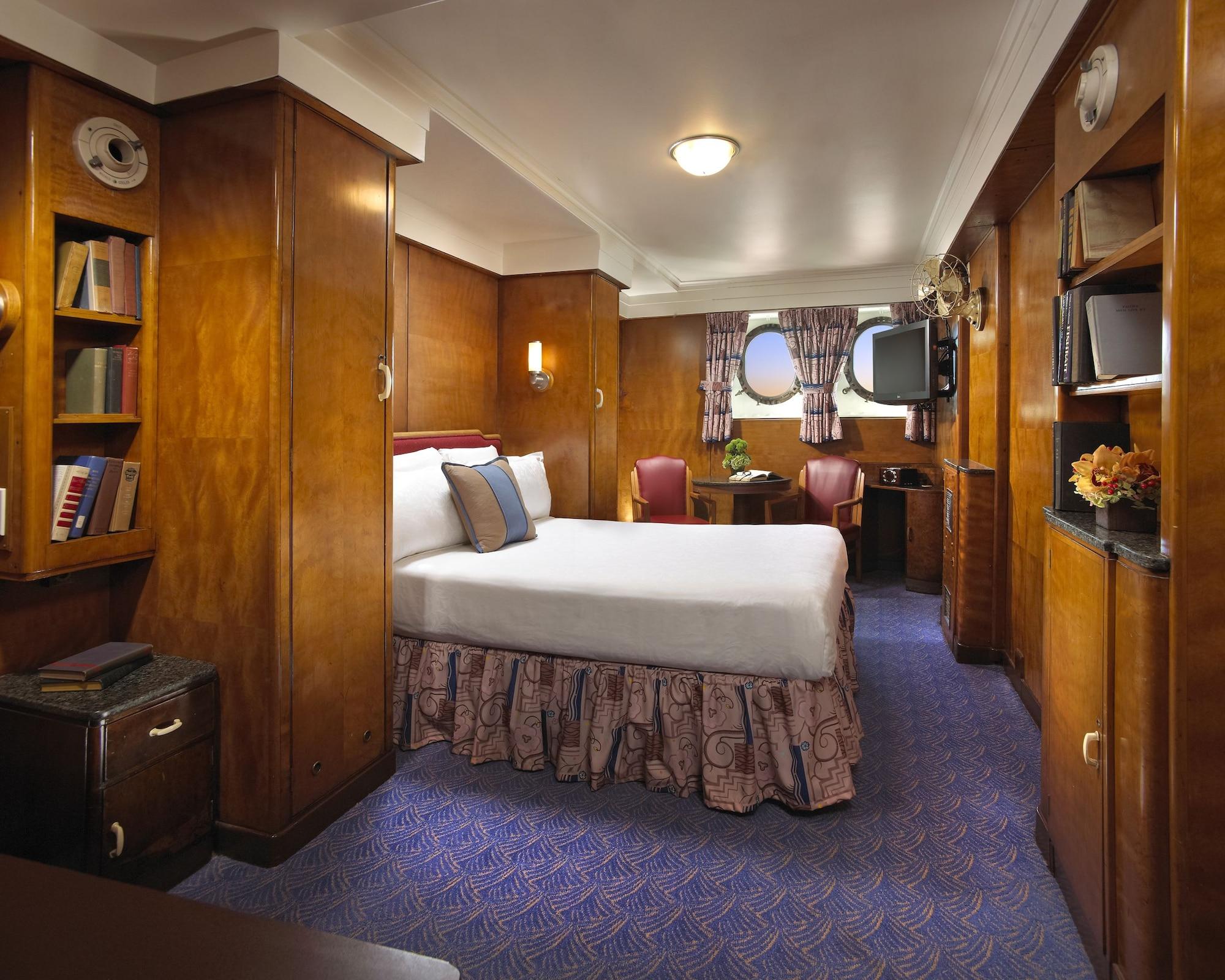 The Queen Mary Long Beach Exterior photo